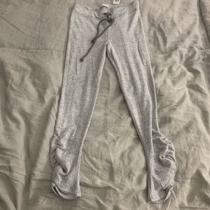 Abercrombie ruched joggers NWT